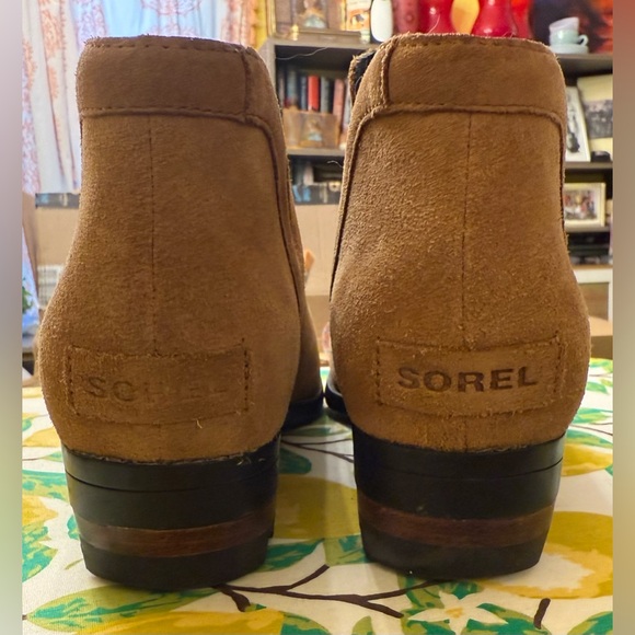 Sorel Lolla Cut-Out Bootie - Picture 4 of 9